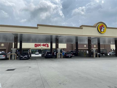 buc ee's daytona beach gas price today|buc ee's daytona menu.